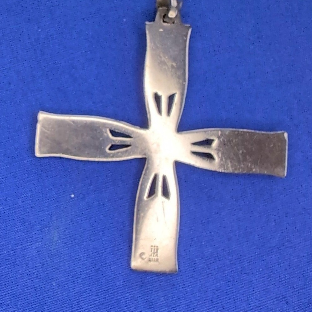 James Avery cross. - Picture 2 of 3